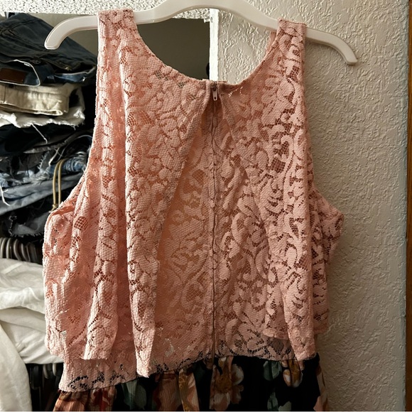 lacy pink and black floral mini dress - Picture 5 of 8